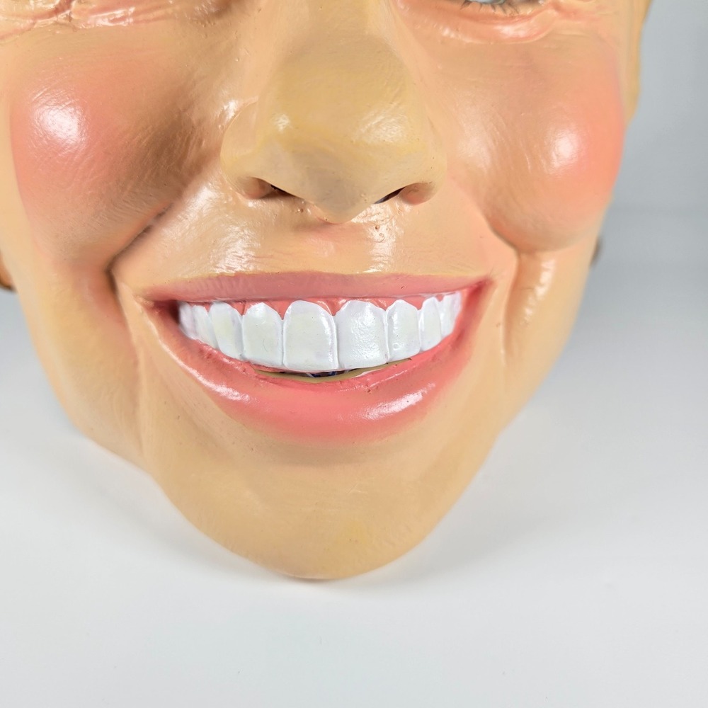 NICE Hillary Clinton Halloween Rubber Vinyl Face Head Mask Costume Disguise 2006 - Picture 3 of 13